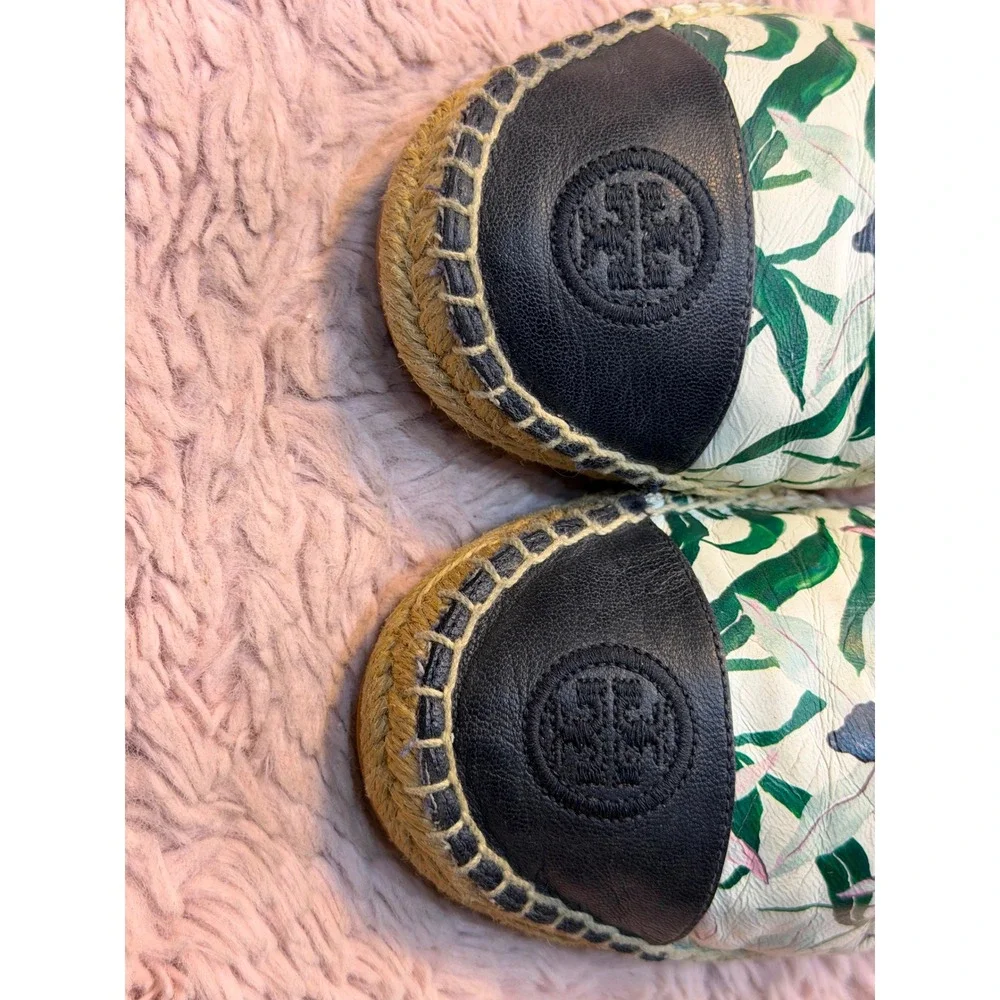 Tory Burch Floral‎ Leather Espadrilles Black Cap Toe Logo Flats Cream Green